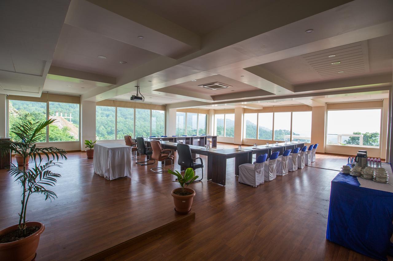 The G Mount Valley Resort, Kumbhalgarh Eksteriør bilde
